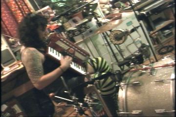 es10