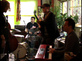 2011-04-13-16-21-23